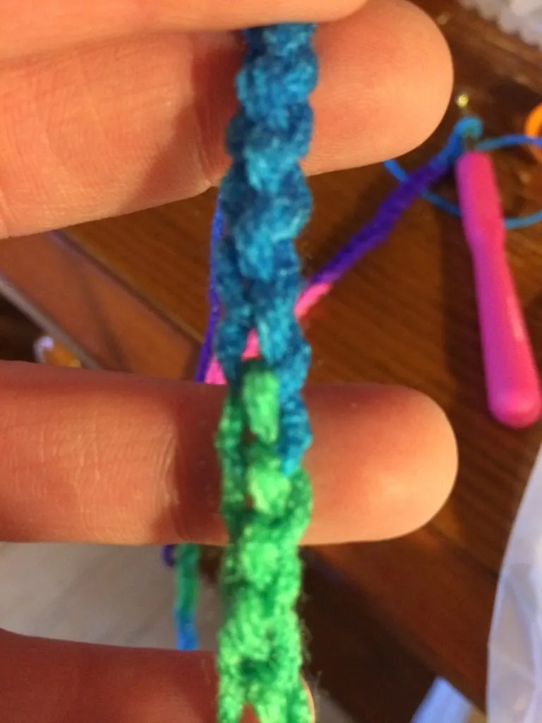 crochet chain back side