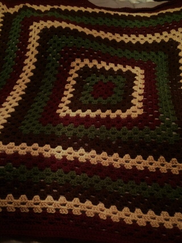 Continuous Granny Square Blanket pattern