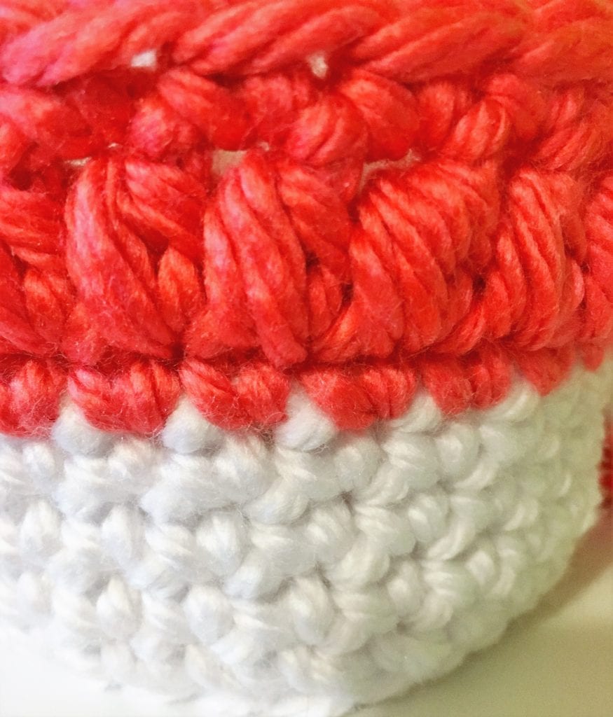 Small HDC coral and white basket