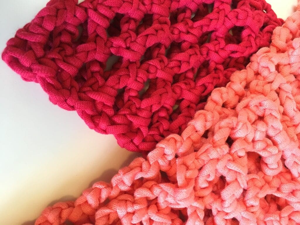 Easy Crochet Cowl with T-Shirt Yarn