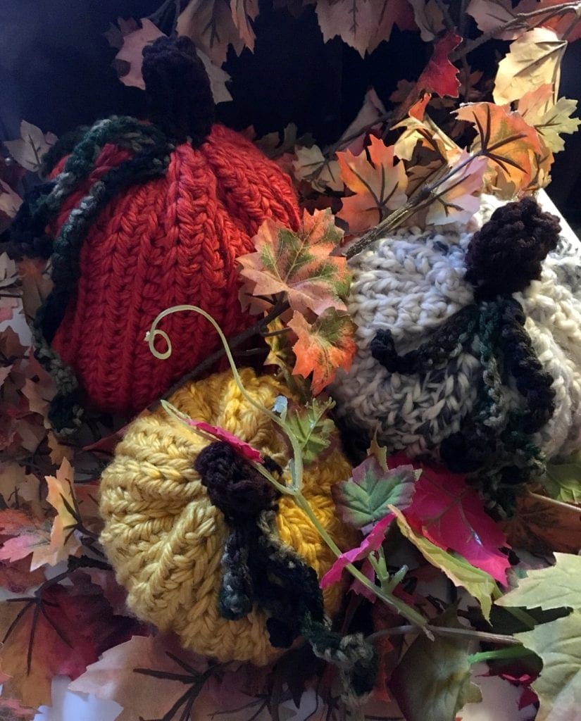 crochet gourds and pumpkins