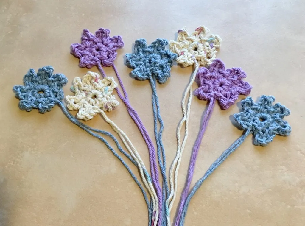 Crochet Cute Little Flowers