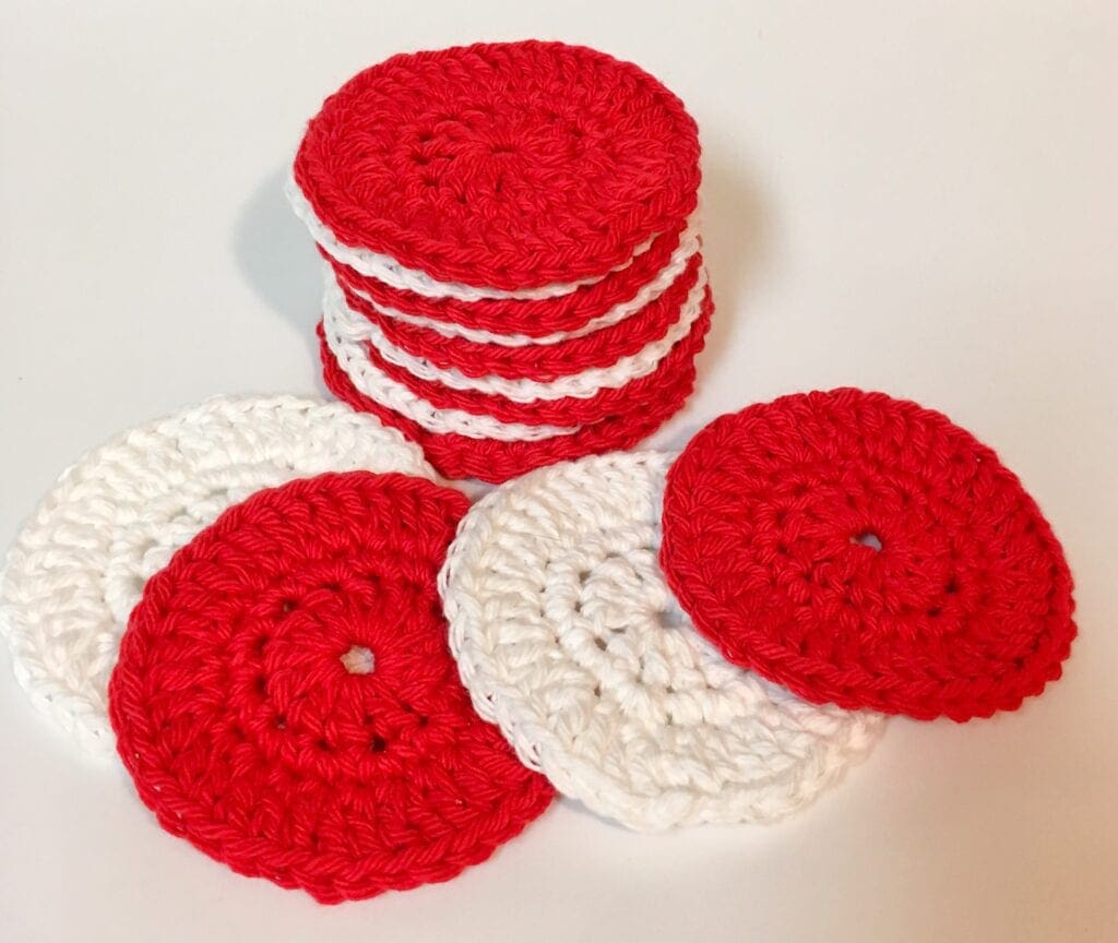 Red and White Easy Face Scrubbie