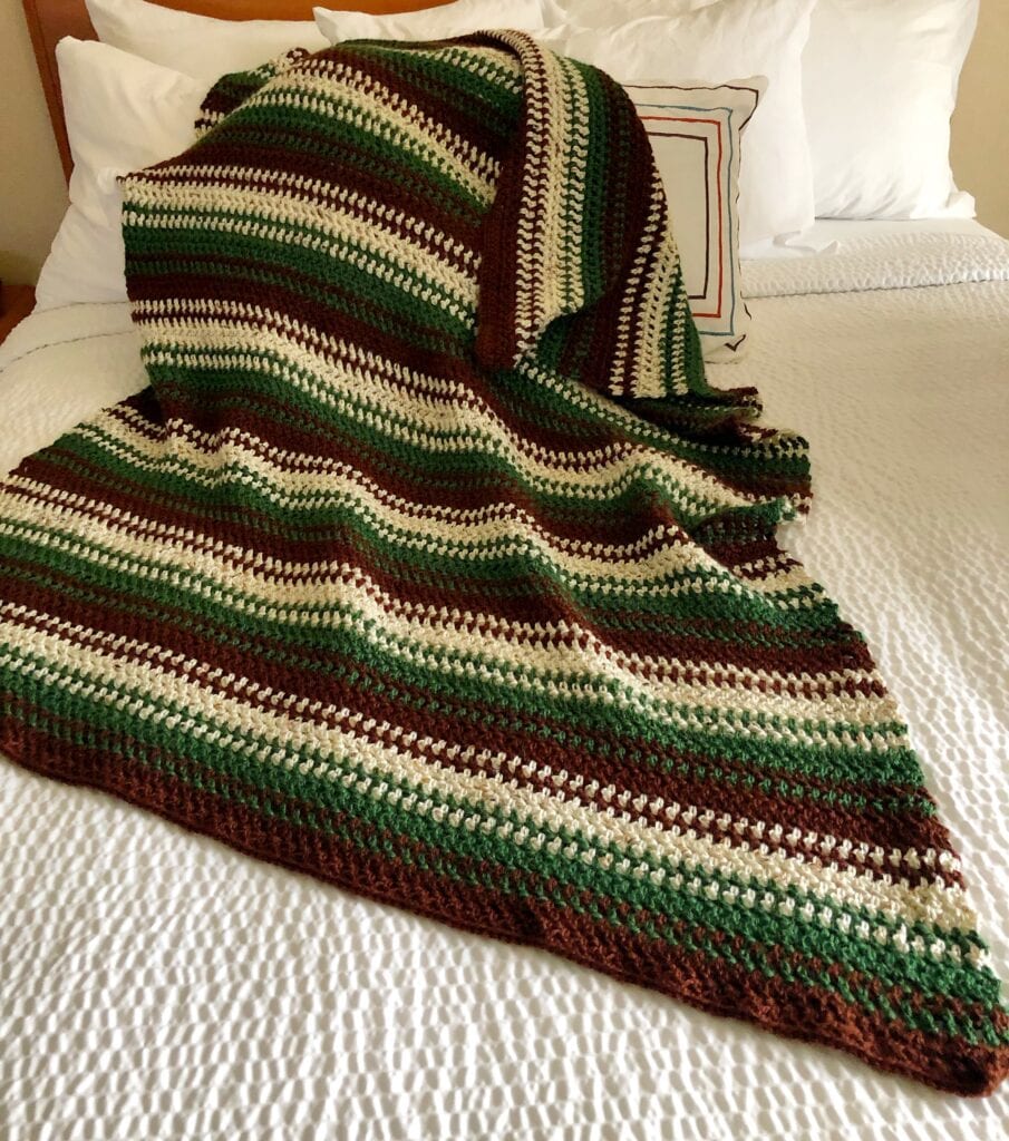 Simple Inspiring Crochet Blanket on Bed