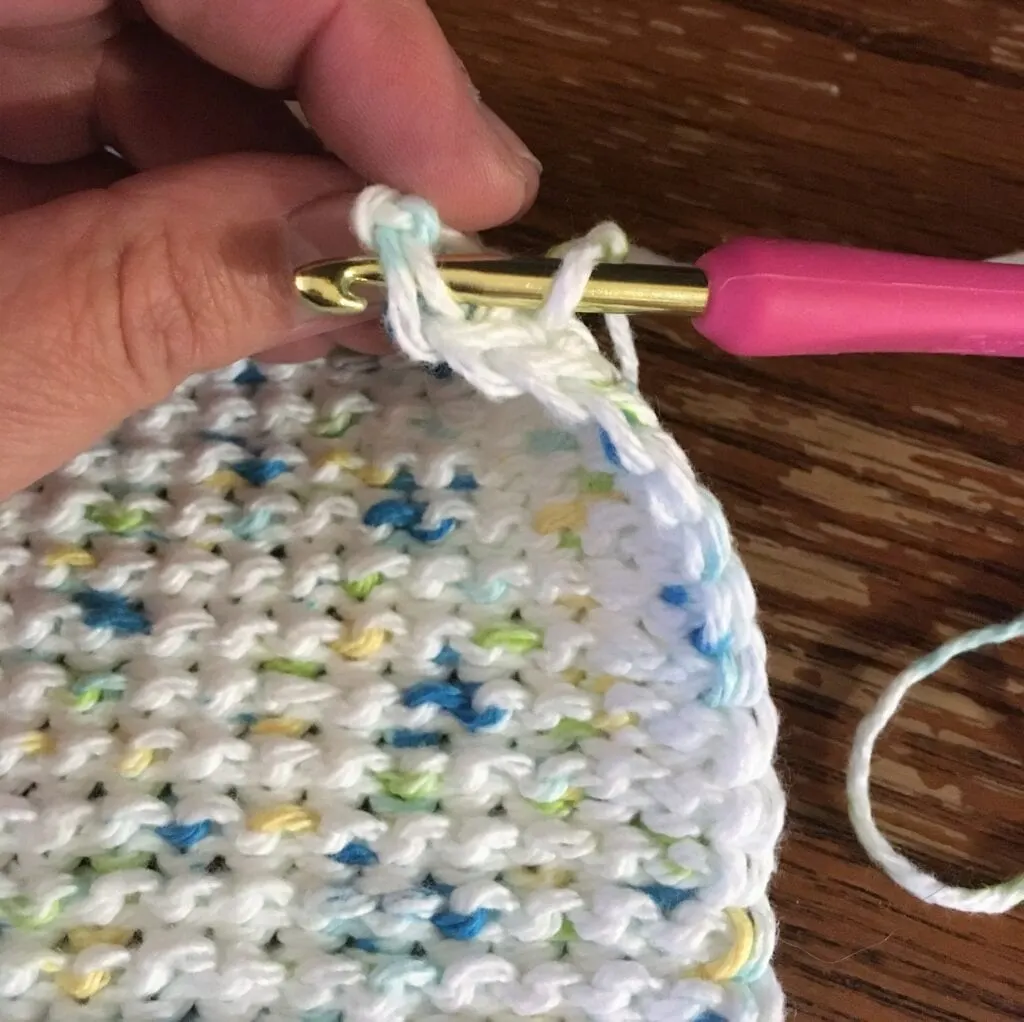 Adding Yarn to Start the Crochet Border