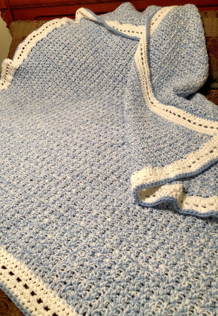 Close-up of Stitches Modern Double Crochet V-Stitch Chunky Blanket