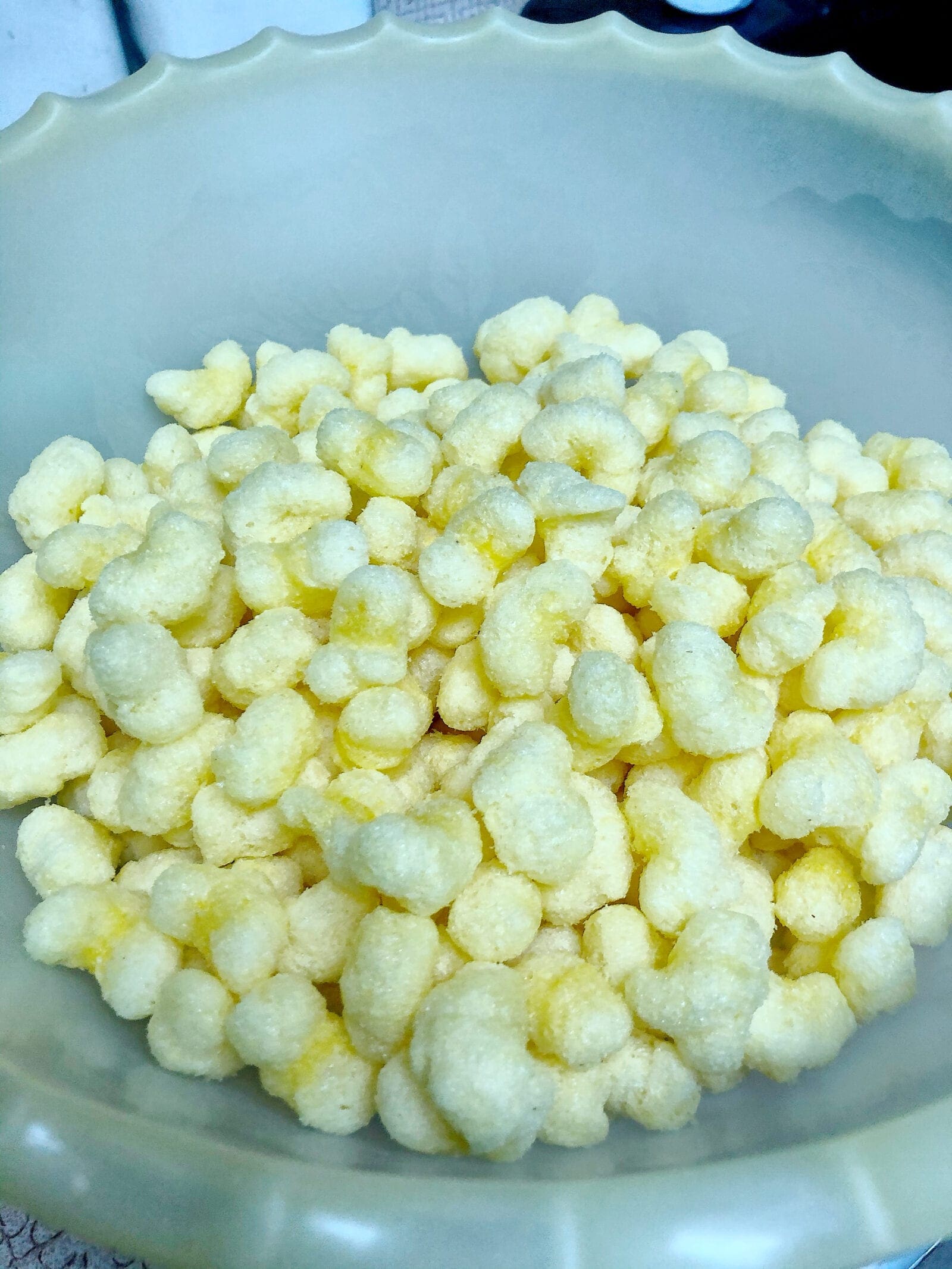 White Chocolate Puff Corn Crack - Pattern Princess