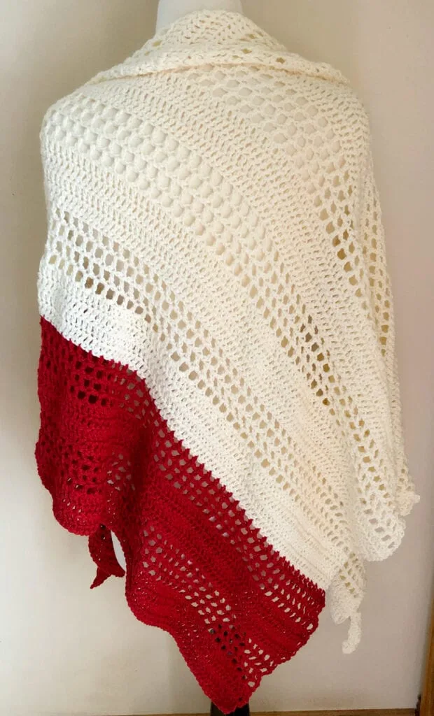 Simple Styled Shawl in Red and White