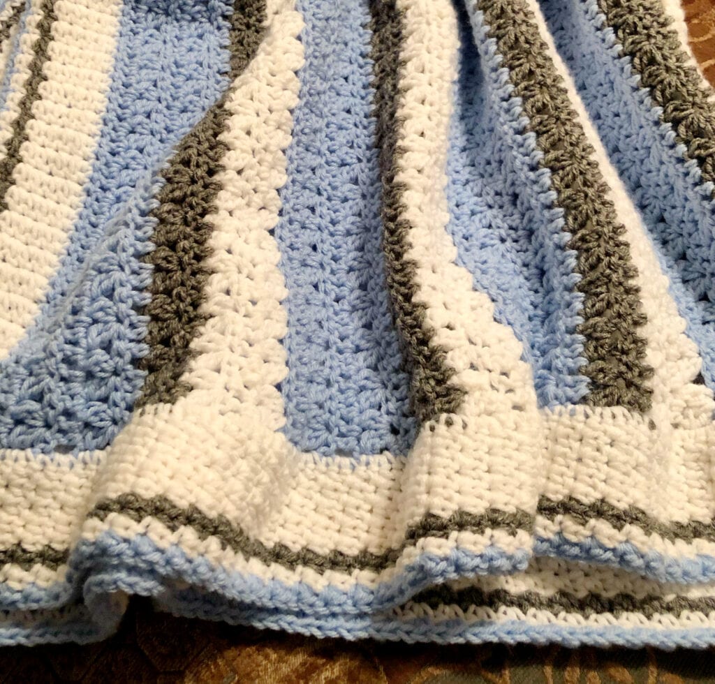 Classy crochet textured blanket in blue
