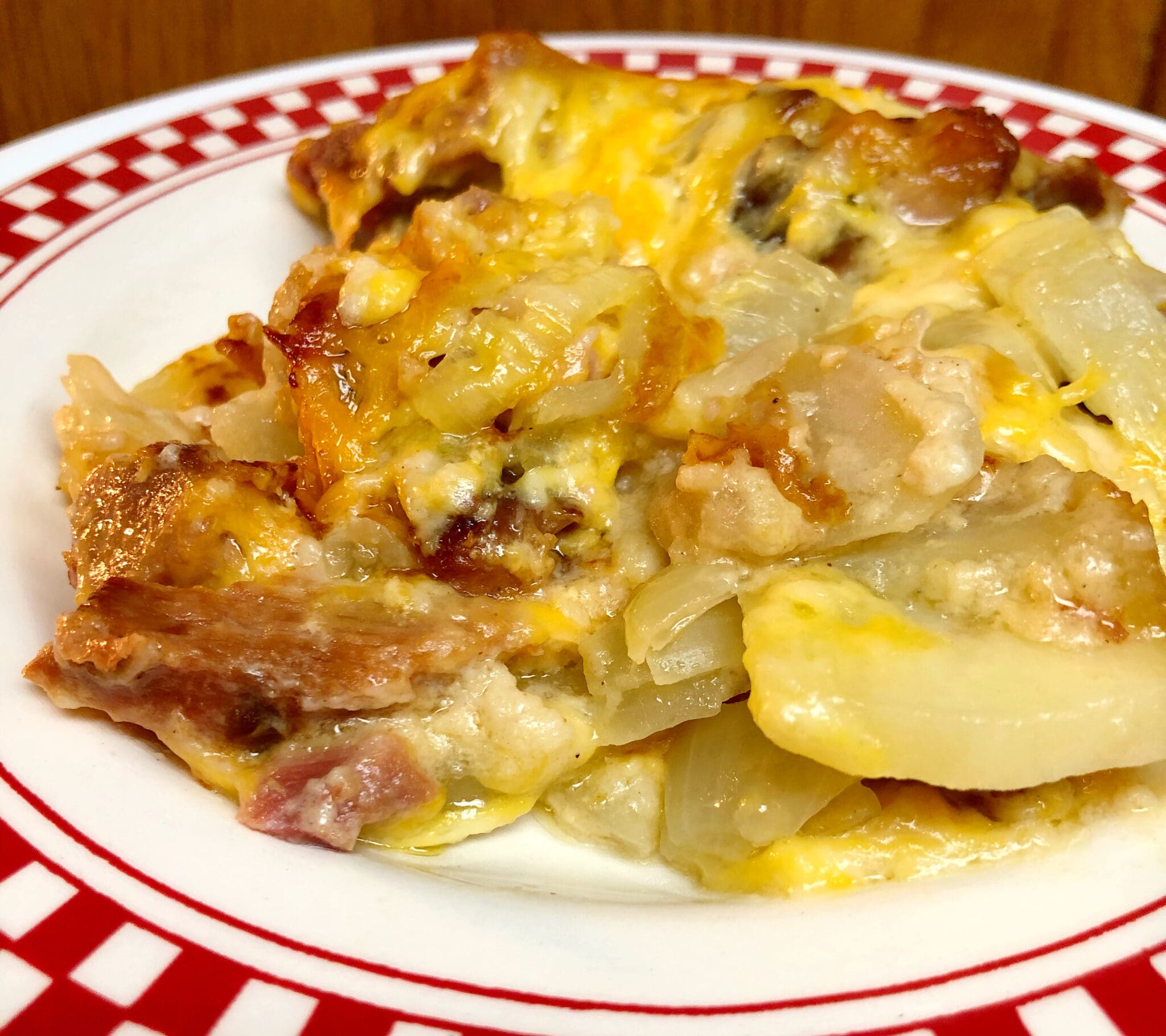 Old Fashioned Scalloped Potatoes and Ham: A Timeless Comfort Food