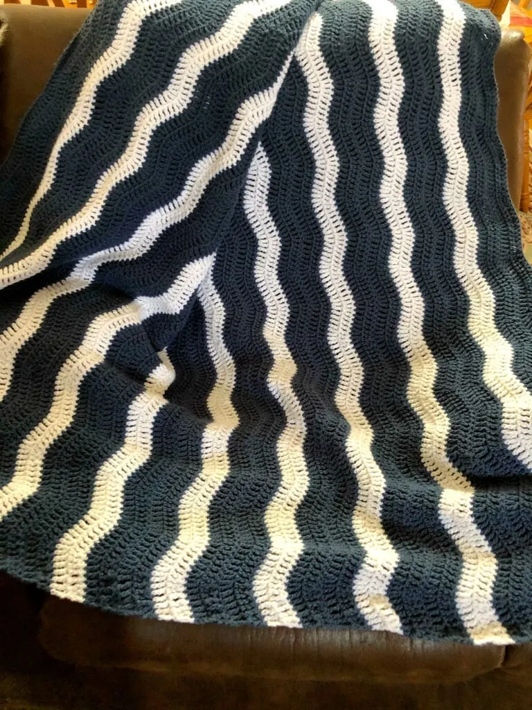 Color Rows of Crochet Ripple Blanket