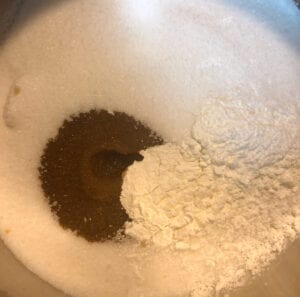 Sugar, cinnamon, nutmeg, salt