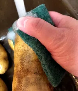 Wash Potatoes