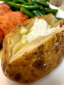 Easy Baked Potatoes in the Oven