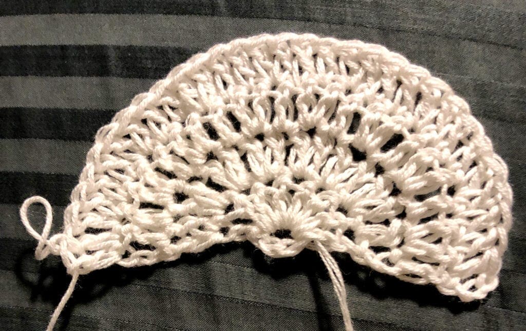 row 4 of semi-circle shawl