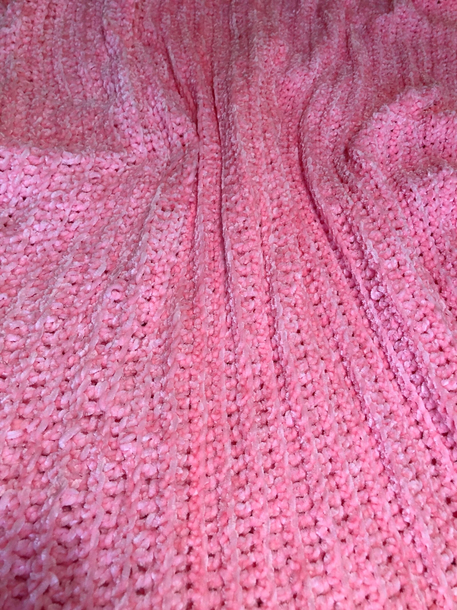 Velvet Yarn Crochet Blanket - Pattern Princess