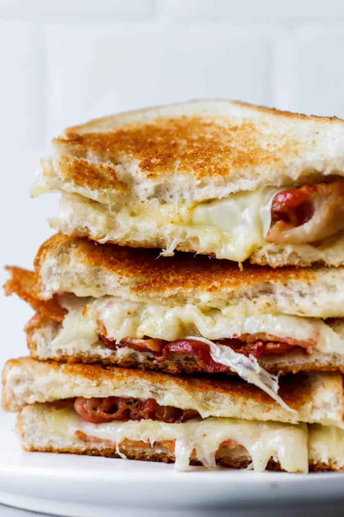 Bacon-and-Gruyere-Grilled-Cheese-Sandwich
