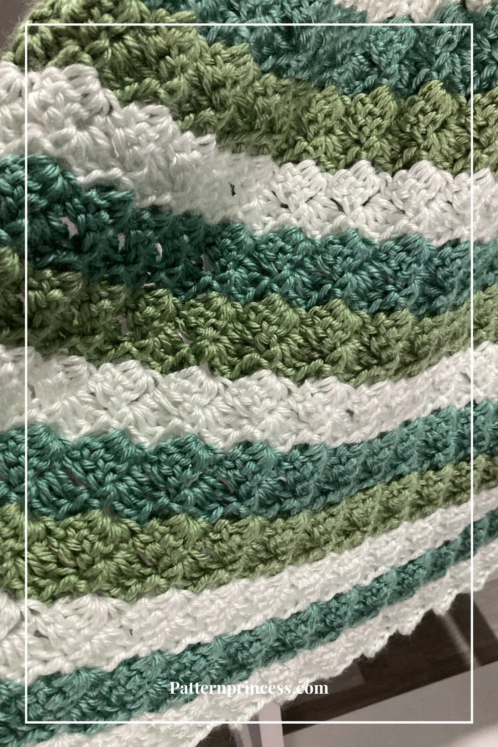 close up of Straight Box Stitch Baby Blanket Pattern