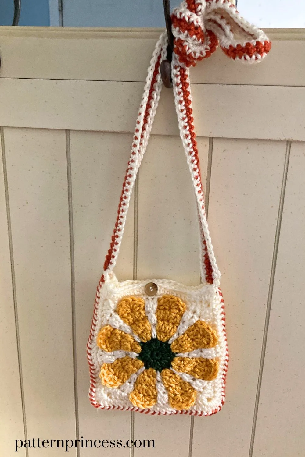 Retro Daisy Handbag